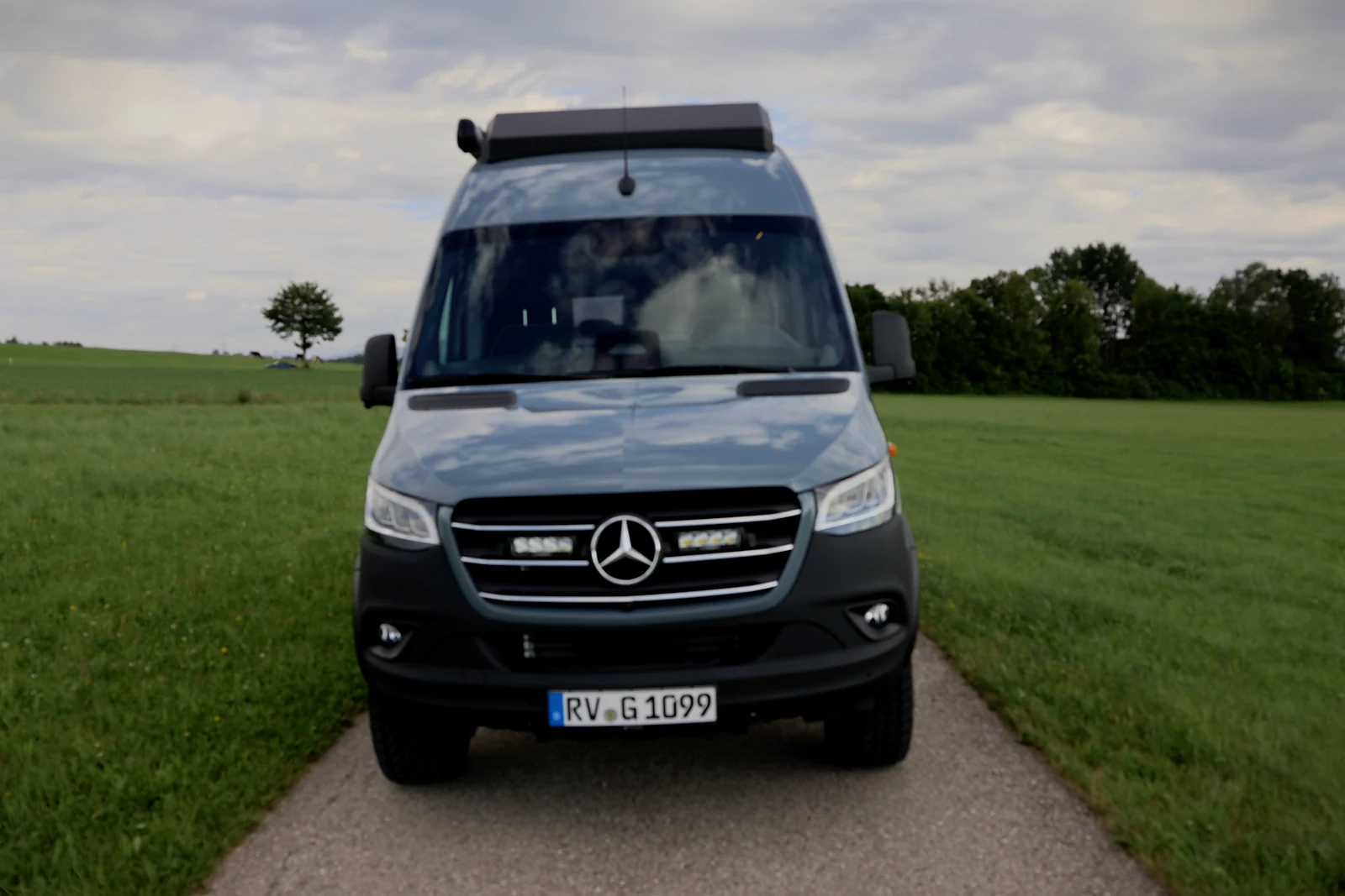 Mercedes Sprinter 4x4 Wohnmobil von Busmacher