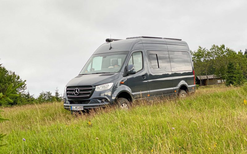 Busmacher_VIP_Wohnmobil_4x4_001-min-scaled