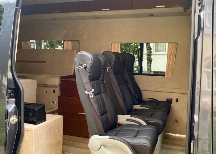 Busmacher_VIP_Wohnmobil_4x4_006-min-scaled