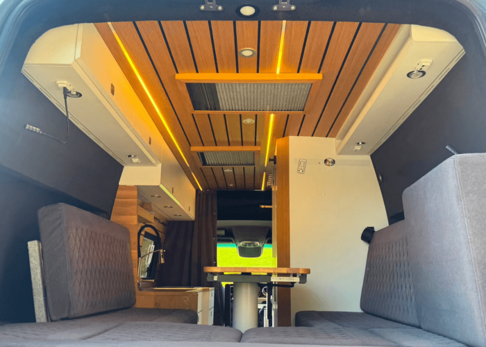 Sprinter-319-Off-road Camper15