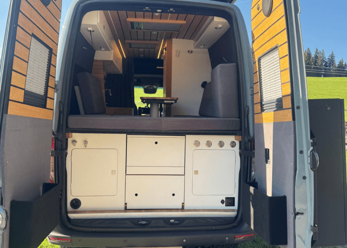 Sprinter-319-Off-road Camper617